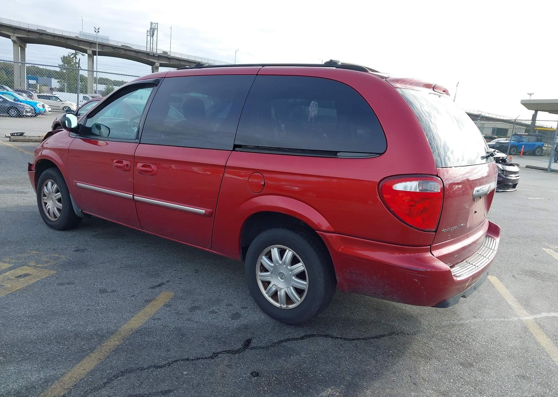 2006 CHRYSLER TOWN & COUNTRY TOURING