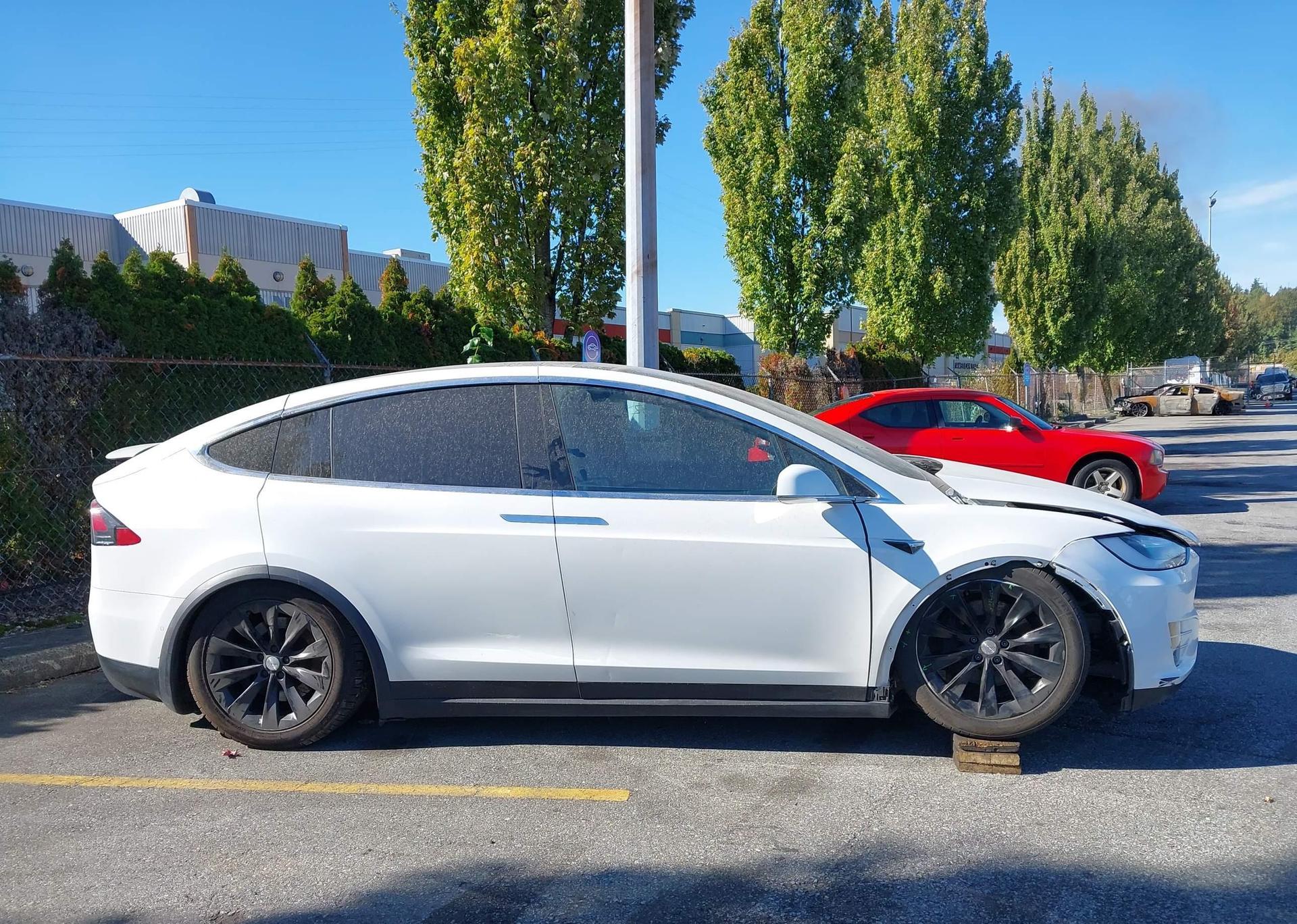 2017 TESLA X