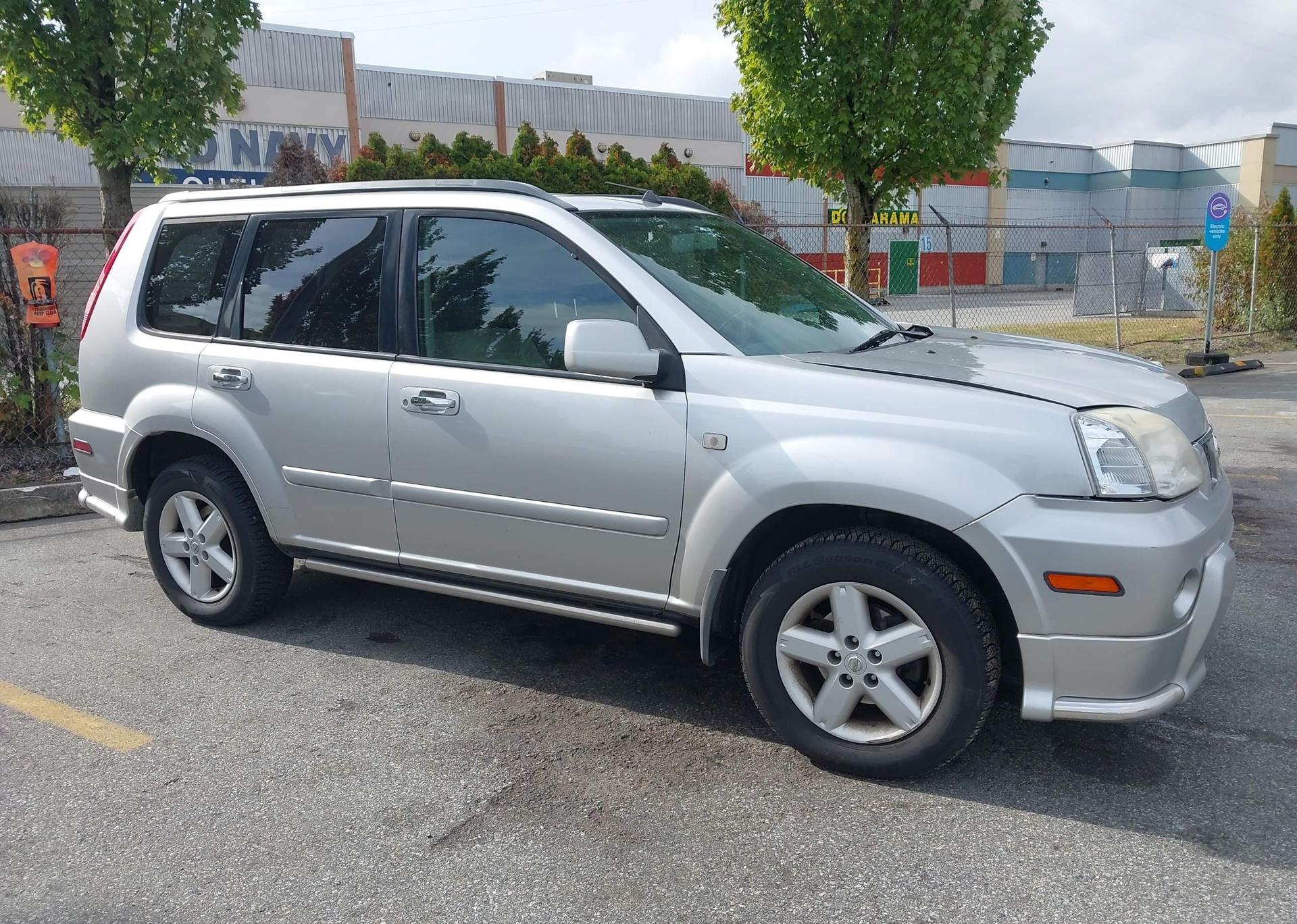 2006 NISSAN X-TRAIL XE