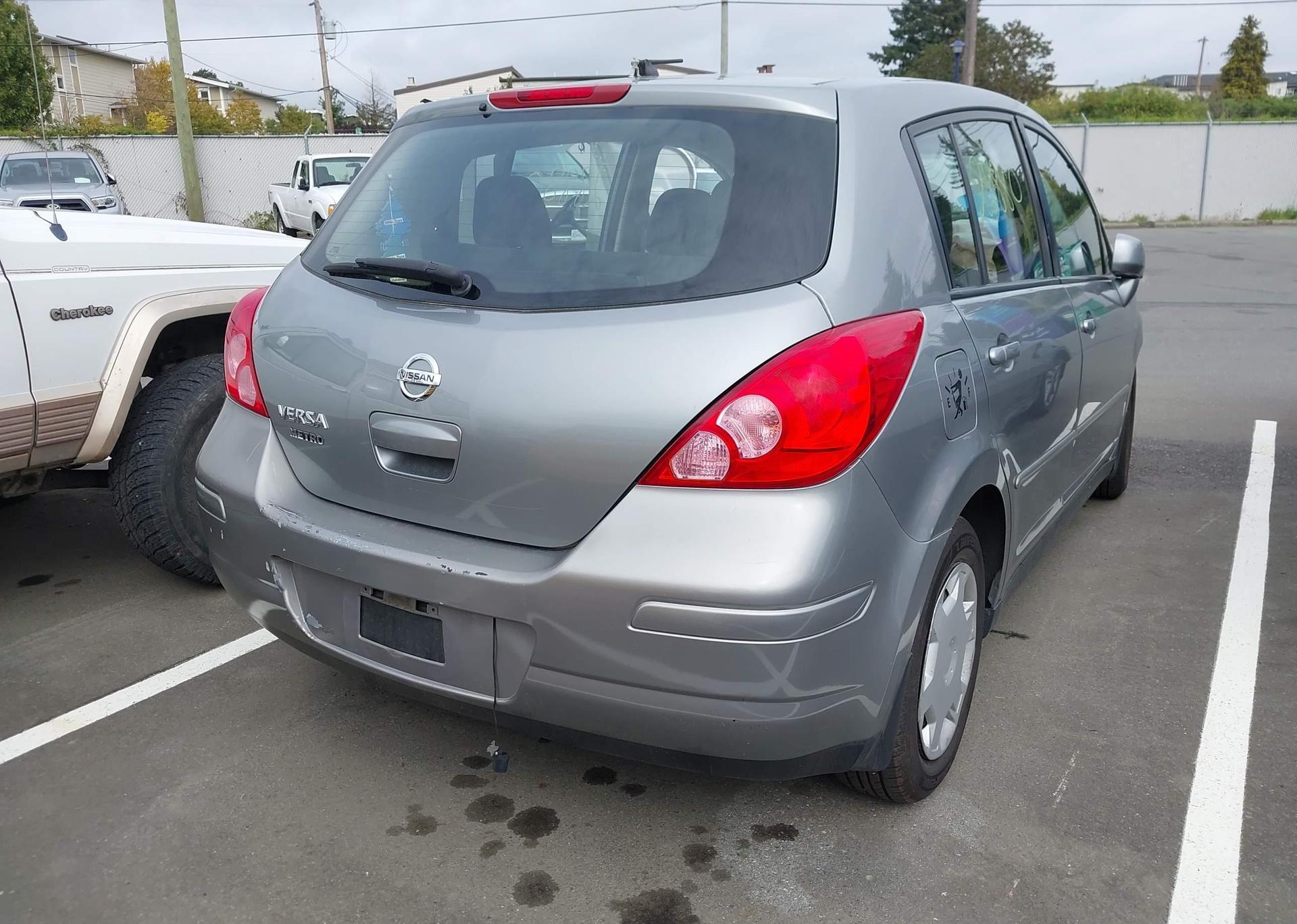 2011 NISSAN VERSA S