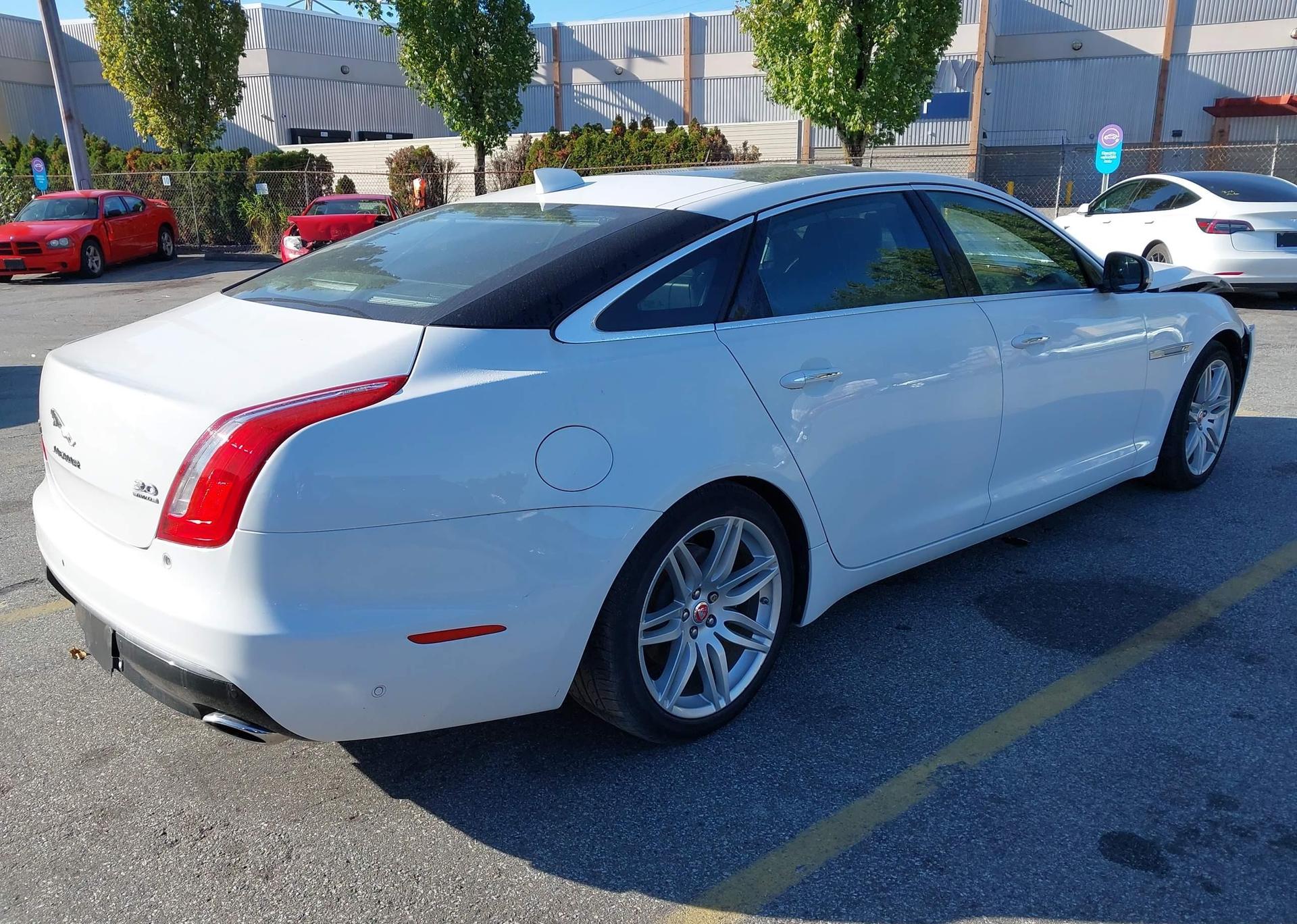 2018 JAGUAR XJL