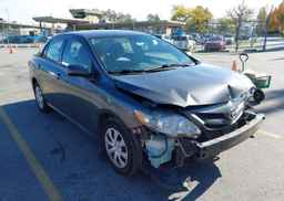 2013 TOYOTA COROLLA S