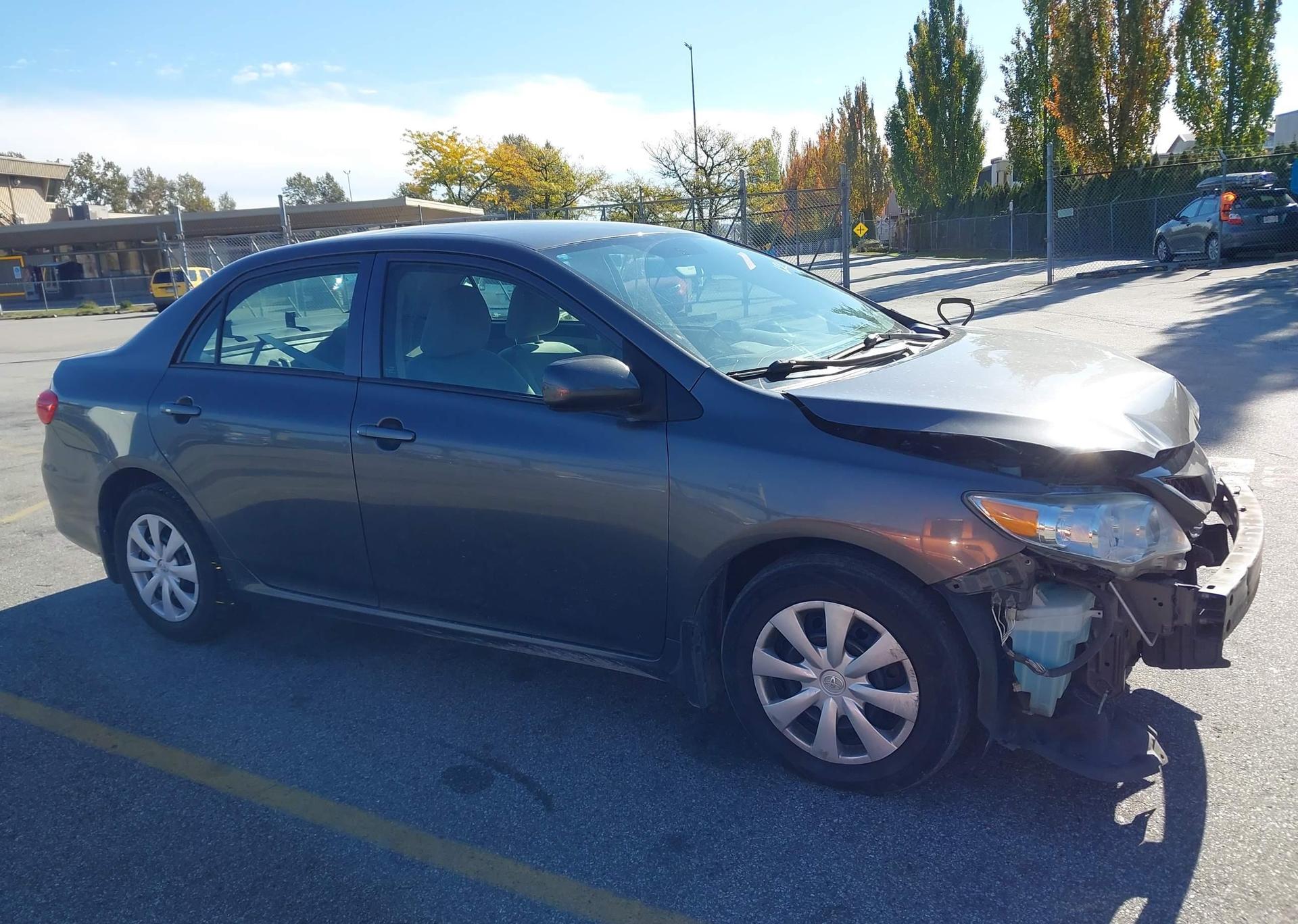2013 TOYOTA COROLLA S