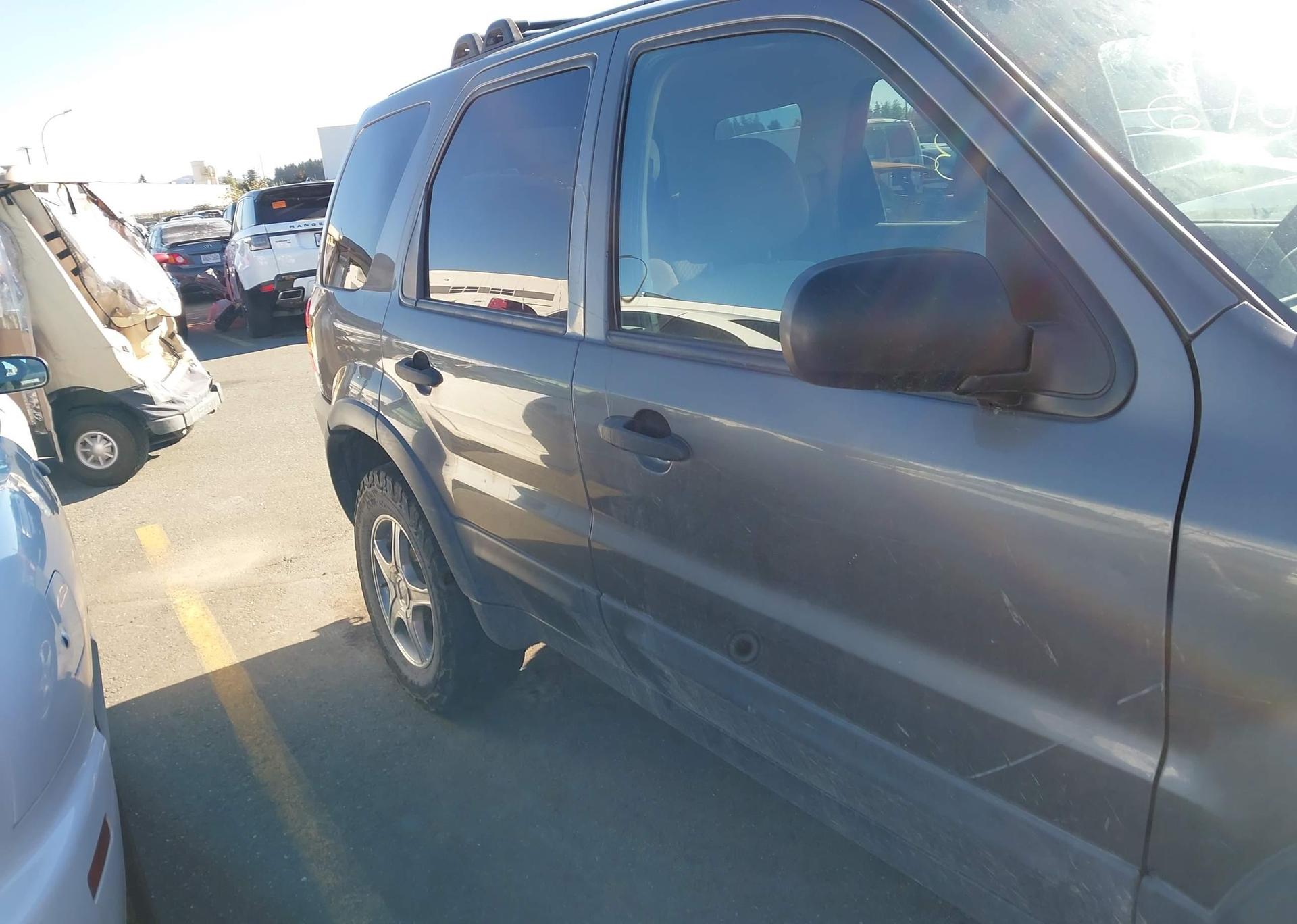 2003 FORD ESCAPE XLT
