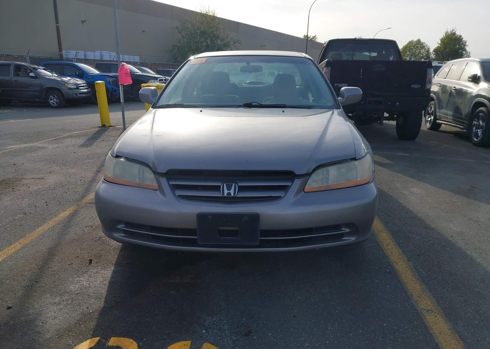 2001 HONDA ACCORD LX