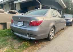 2005 BMW 530I