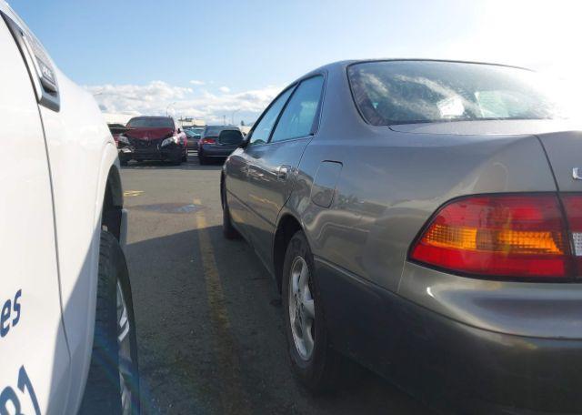 1998 LEXUS ES 300